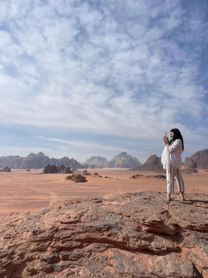 Wadi Rum Star Camp ภายนอก รูปภาพ