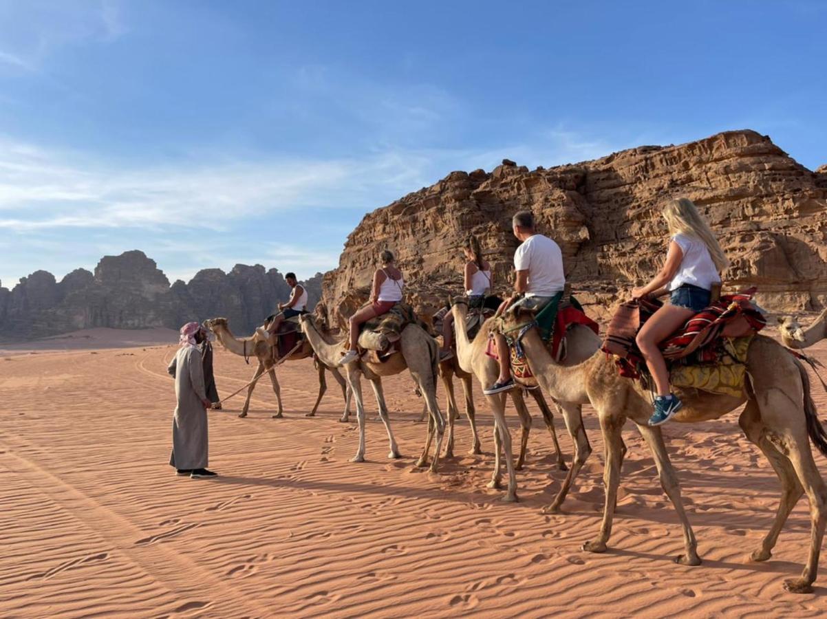 Wadi Rum Star Camp ภายนอก รูปภาพ