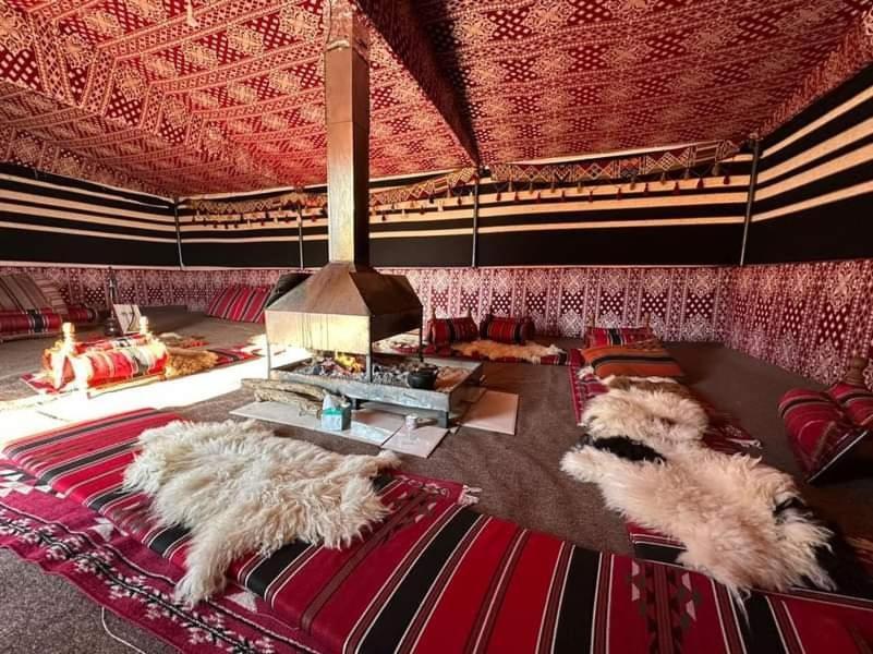 Wadi Rum Star Camp ภายนอก รูปภาพ
