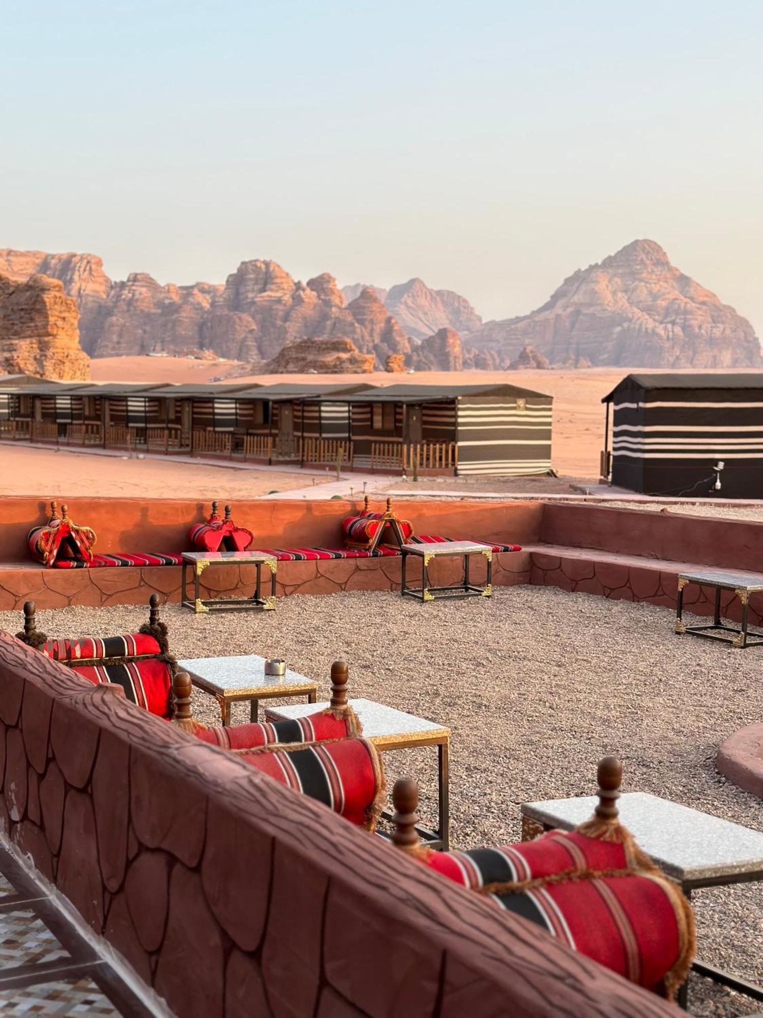 Wadi Rum Star Camp ภายนอก รูปภาพ