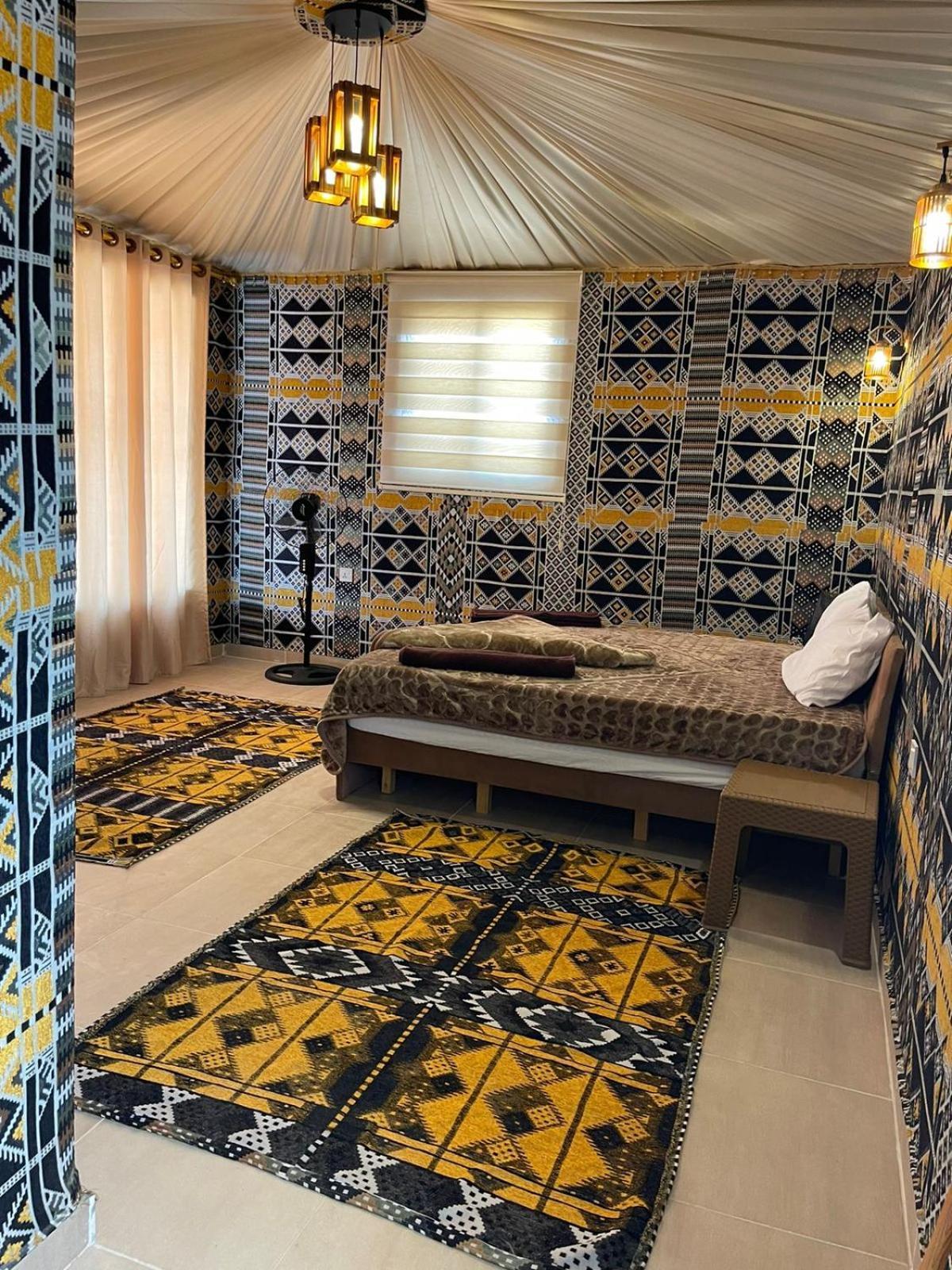 Wadi Rum Star Camp ภายนอก รูปภาพ