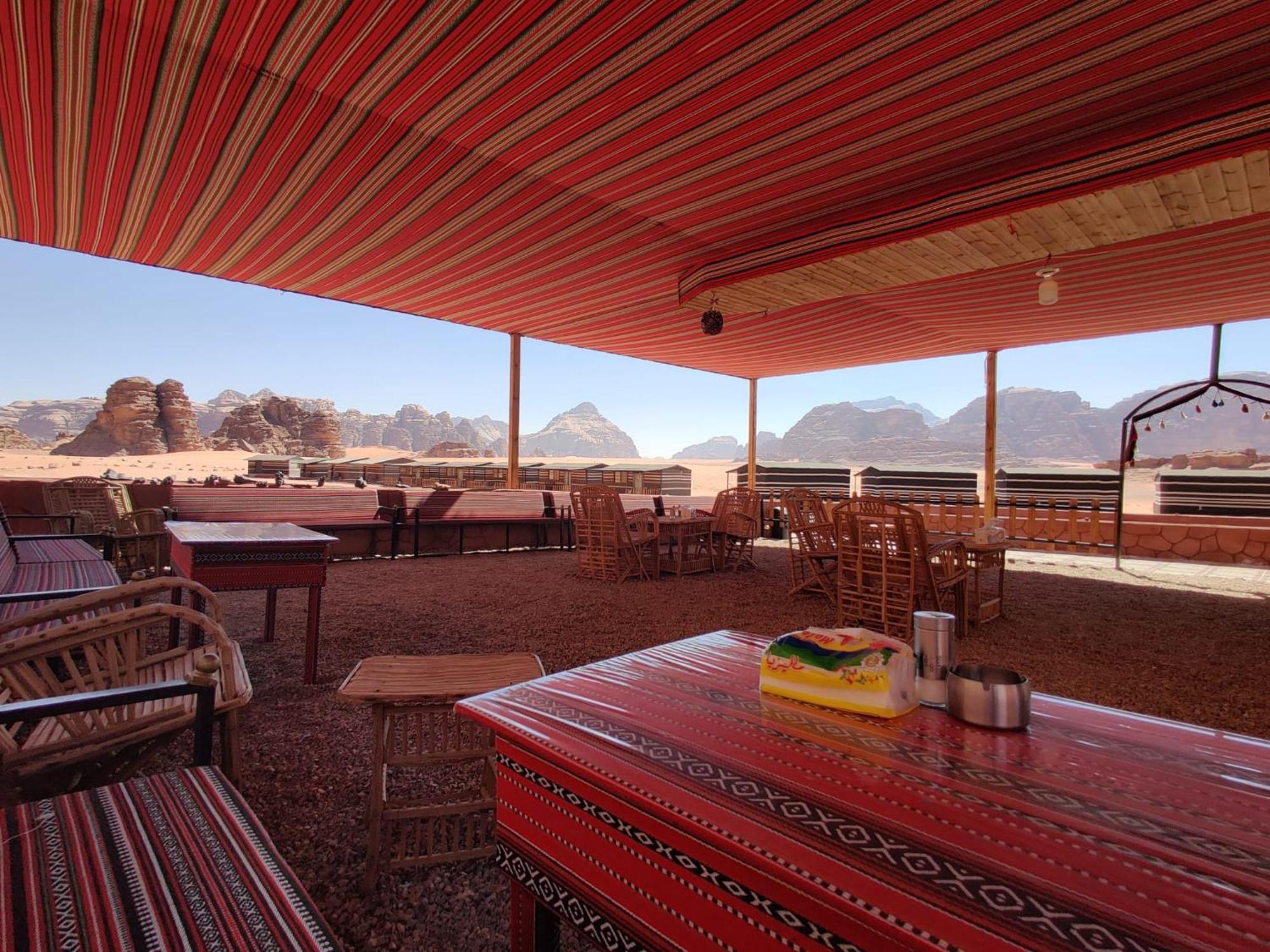 Wadi Rum Star Camp ภายนอก รูปภาพ